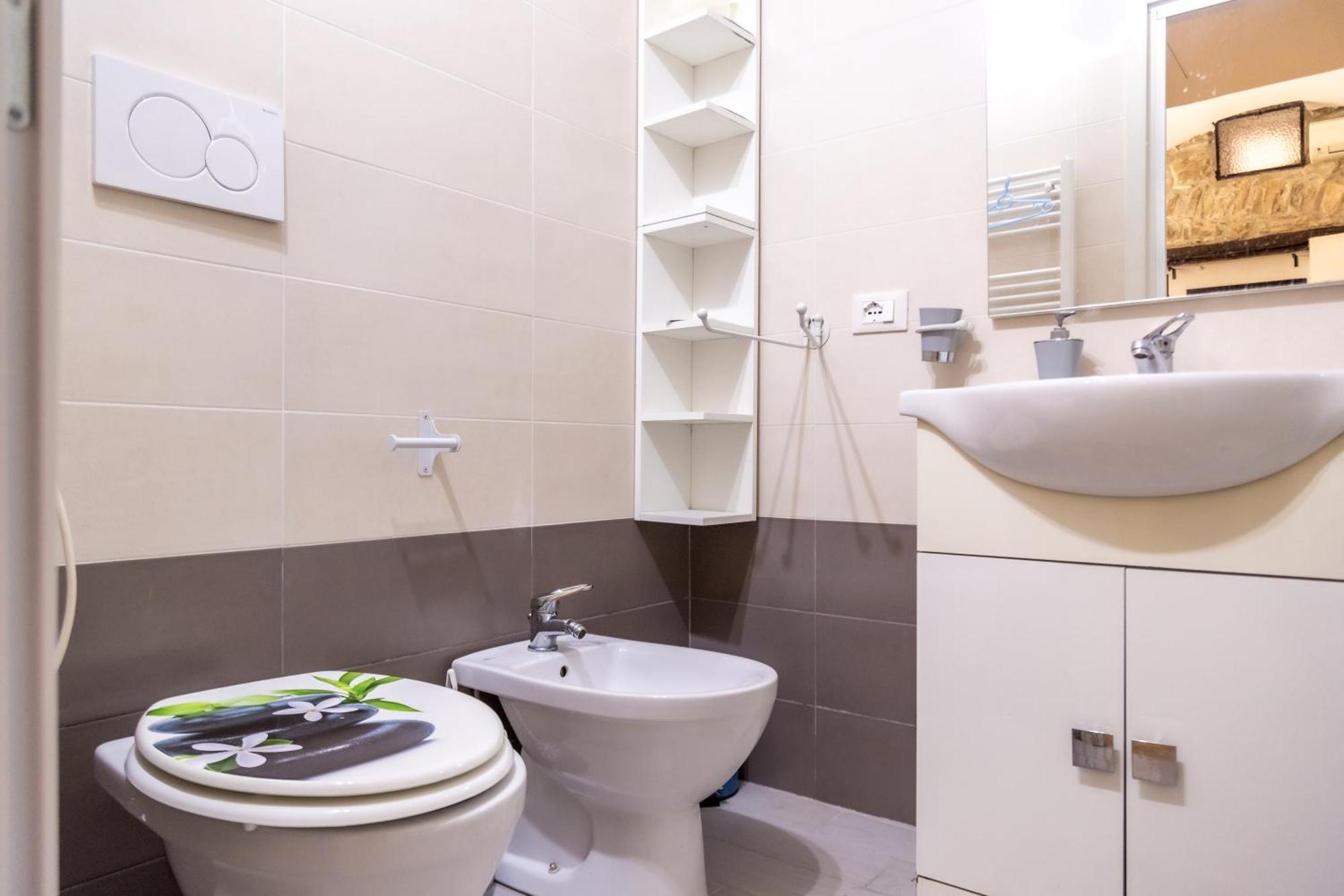 216B - Monolocale Lapigna Sanremo, Centro Storico Apartment Exterior photo